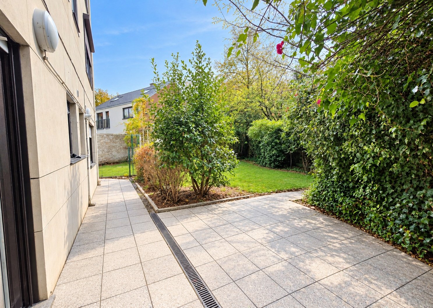 photo_jardin_max_2000ko Uccle – Magnifique Rez-de-chaussée 2CH | Jardin Privatif | Terrasse | Cave